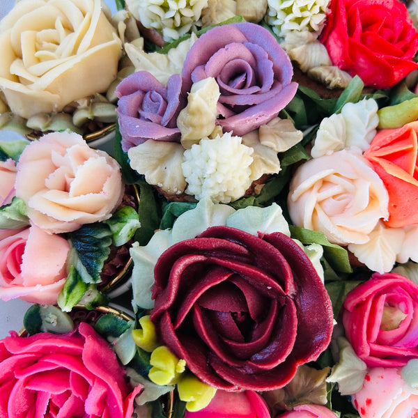 Wedding cake Buttercream cupcake bouquet - Mrs O’Reilly’s - Cakes of Art