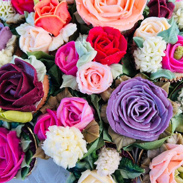 Wedding cake Buttercream cupcake bouquet - Mrs O’Reilly’s - Cakes of Art