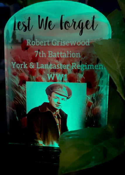 Lest We Forget - Solar Light - Memorial gift