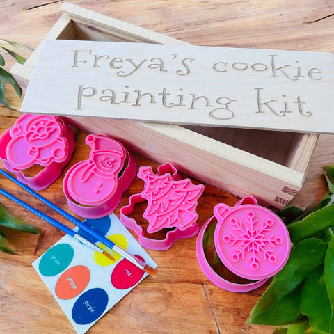 Personalised cookie cutter and painting kit